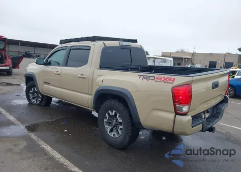 2017 Toyota Tacoma Trd Off Road z USA, uszkodzony, nr VIN 3TMCZ5AN7HM114547